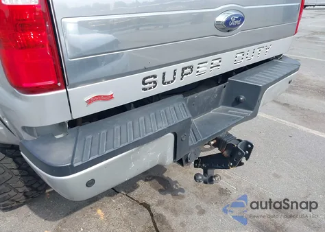 2015 Ford F-250 Lariat из США, поврежденный, VIN 1FT7W2BT3FEA37930